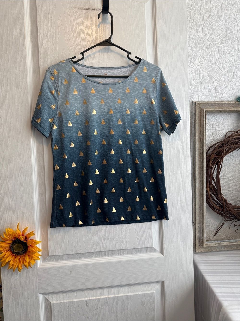 Princess Cruises Blue/Light Blue/Gold Ships T-Shirt - M - Excellent Condition